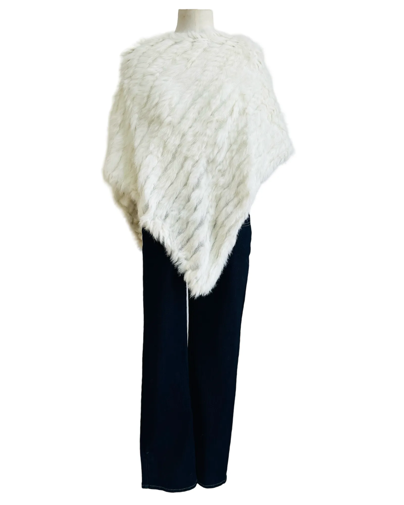 ELLE RABBIT PONCHO white